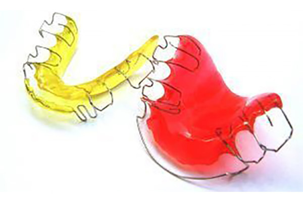 Removable Orthodontic Appliances - Dental Care Centre